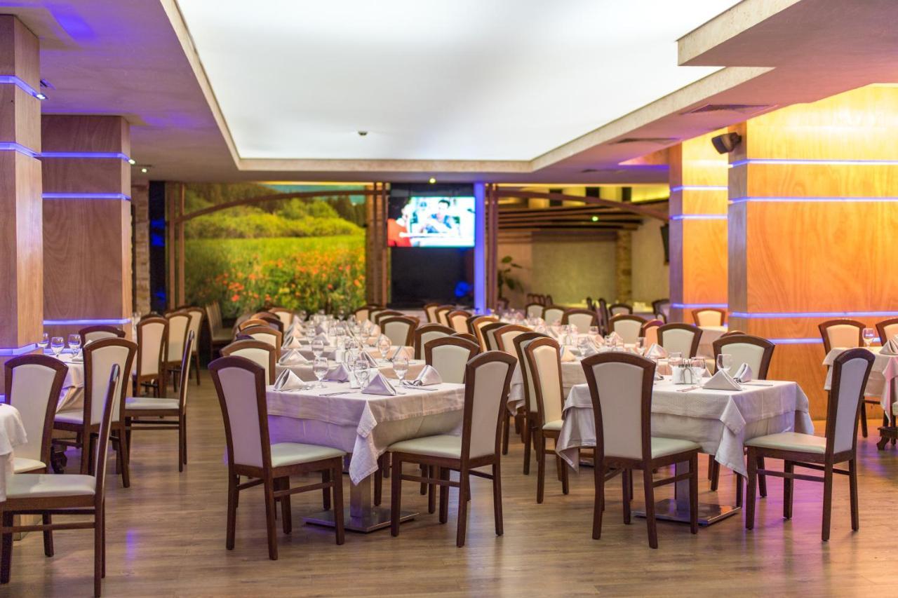 Complex Kamelia Aparthotel Παμπόροβο Εξωτερικό φωτογραφία