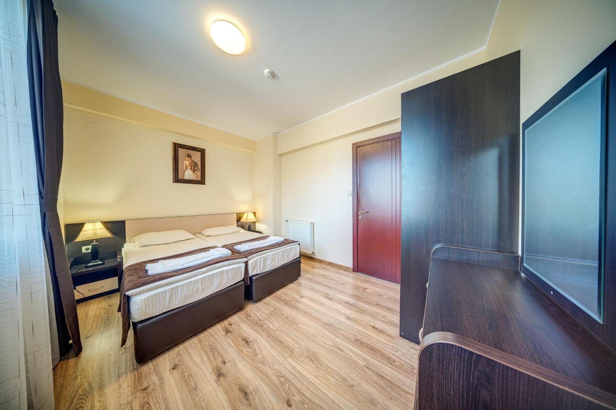 Complex Kamelia Aparthotel Παμπόροβο Εξωτερικό φωτογραφία