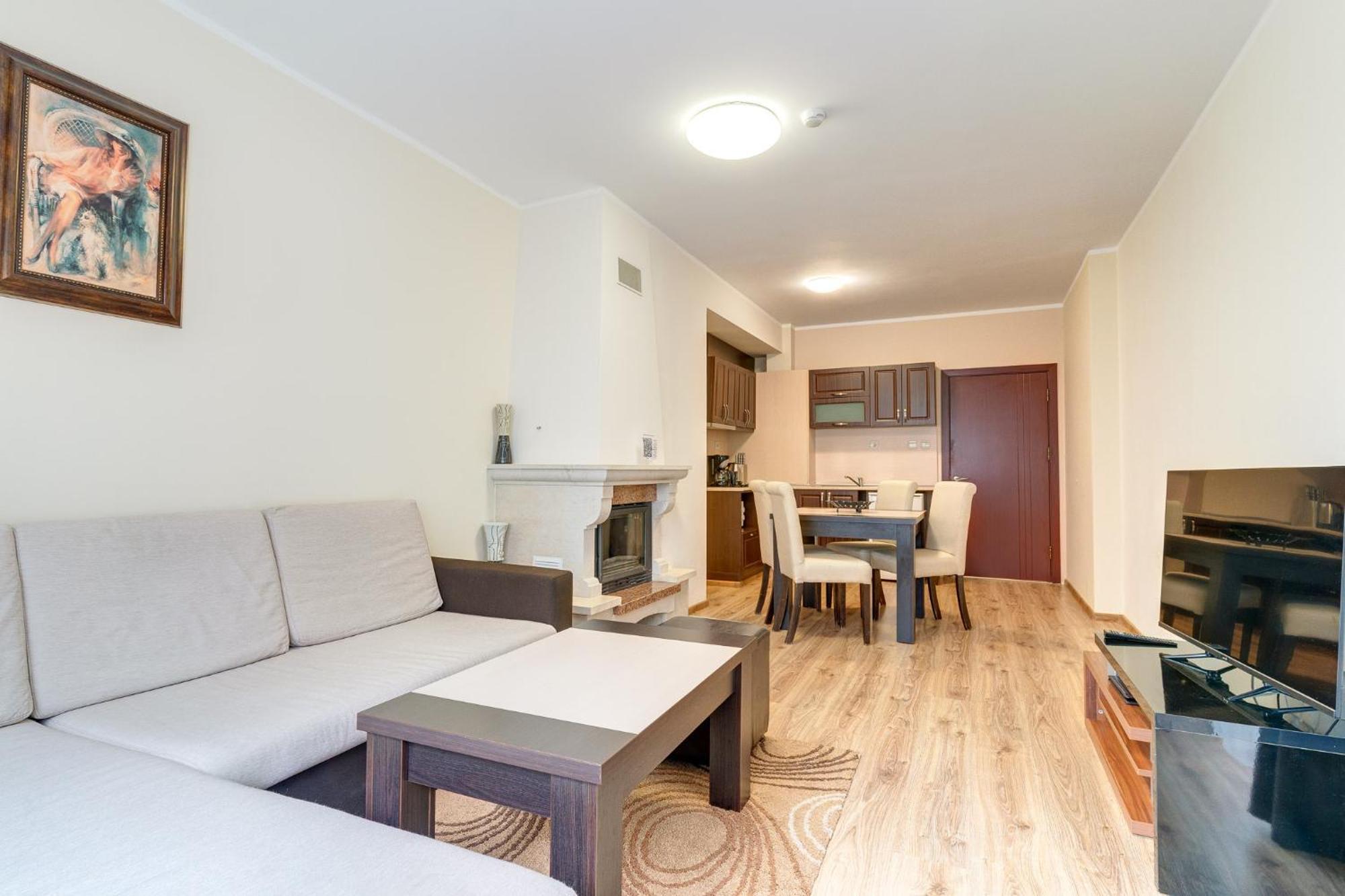 Complex Kamelia Aparthotel Παμπόροβο Εξωτερικό φωτογραφία
