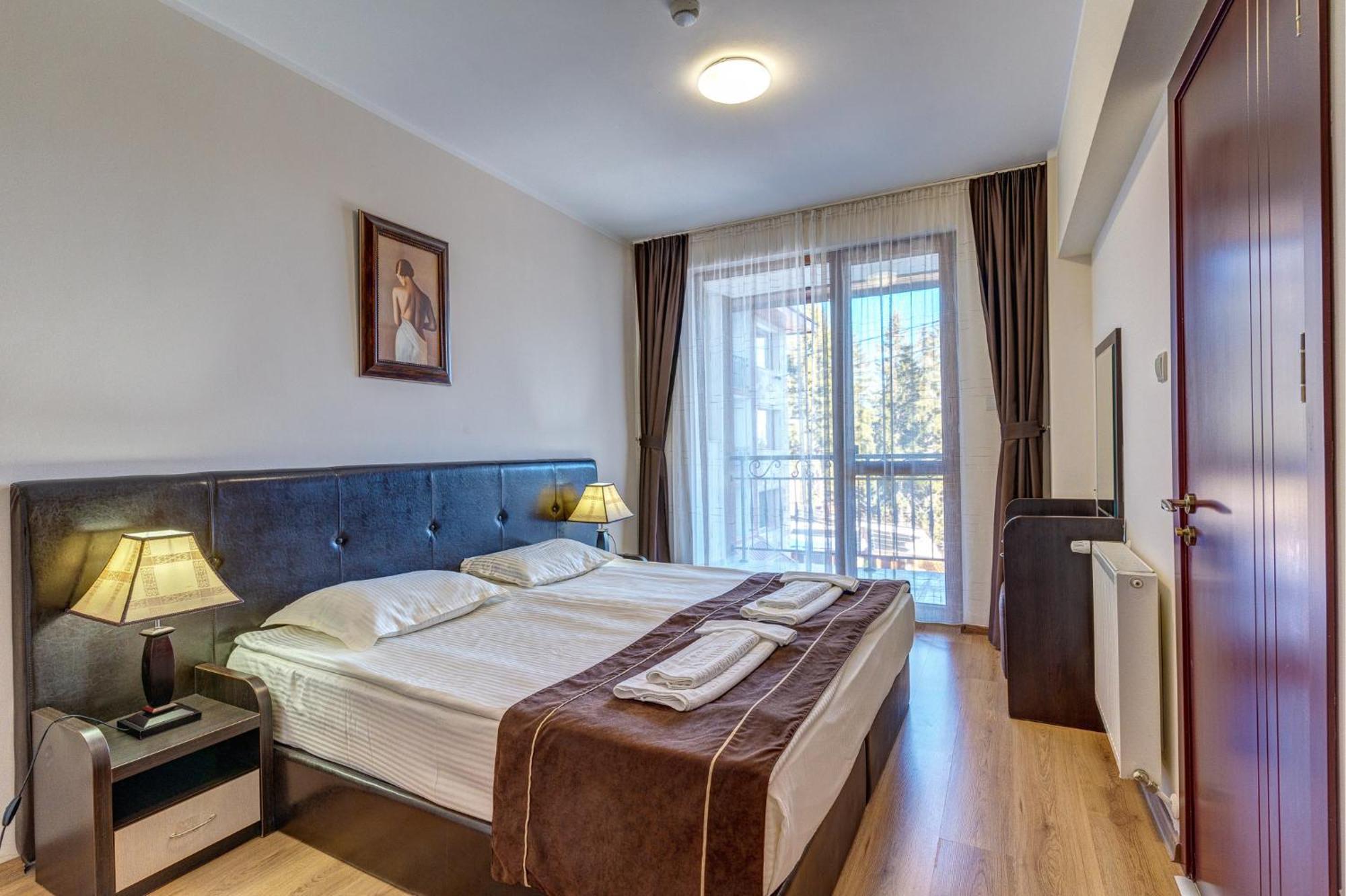Complex Kamelia Aparthotel Παμπόροβο Εξωτερικό φωτογραφία