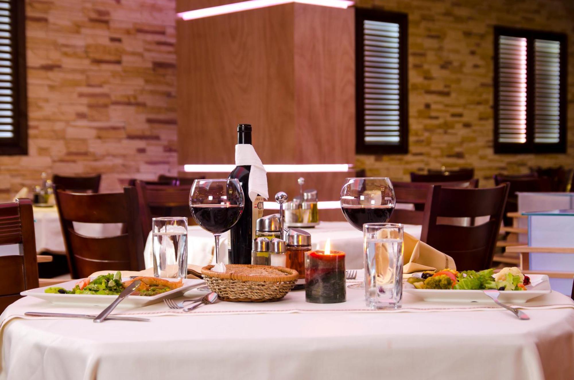 Complex Kamelia Aparthotel Παμπόροβο Εξωτερικό φωτογραφία