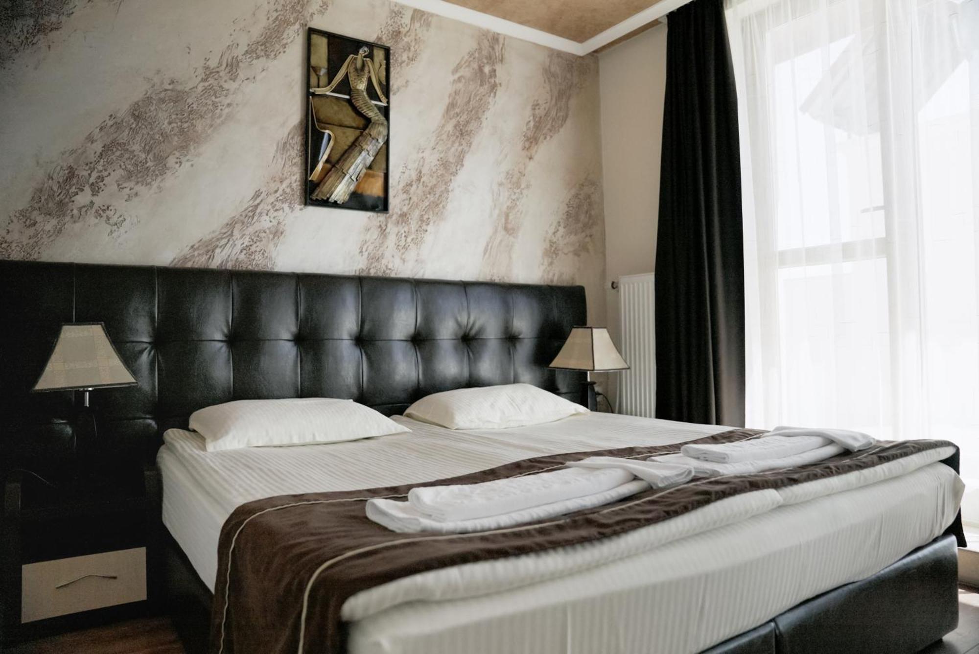 Complex Kamelia Aparthotel Παμπόροβο Εξωτερικό φωτογραφία