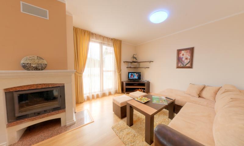 Complex Kamelia Aparthotel Παμπόροβο Εξωτερικό φωτογραφία